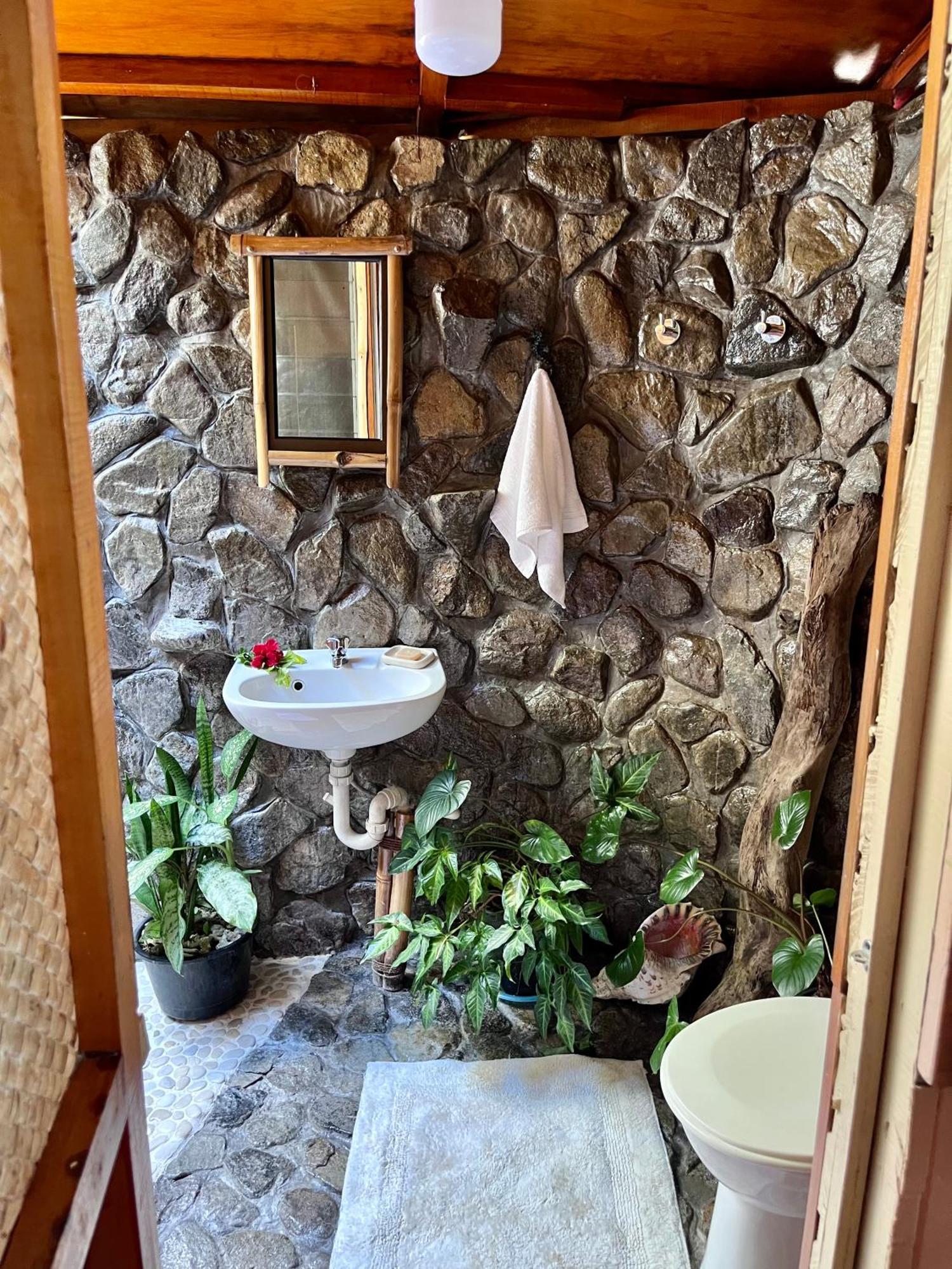 Naveria Heights Lodge Savusavu Kültér fotó