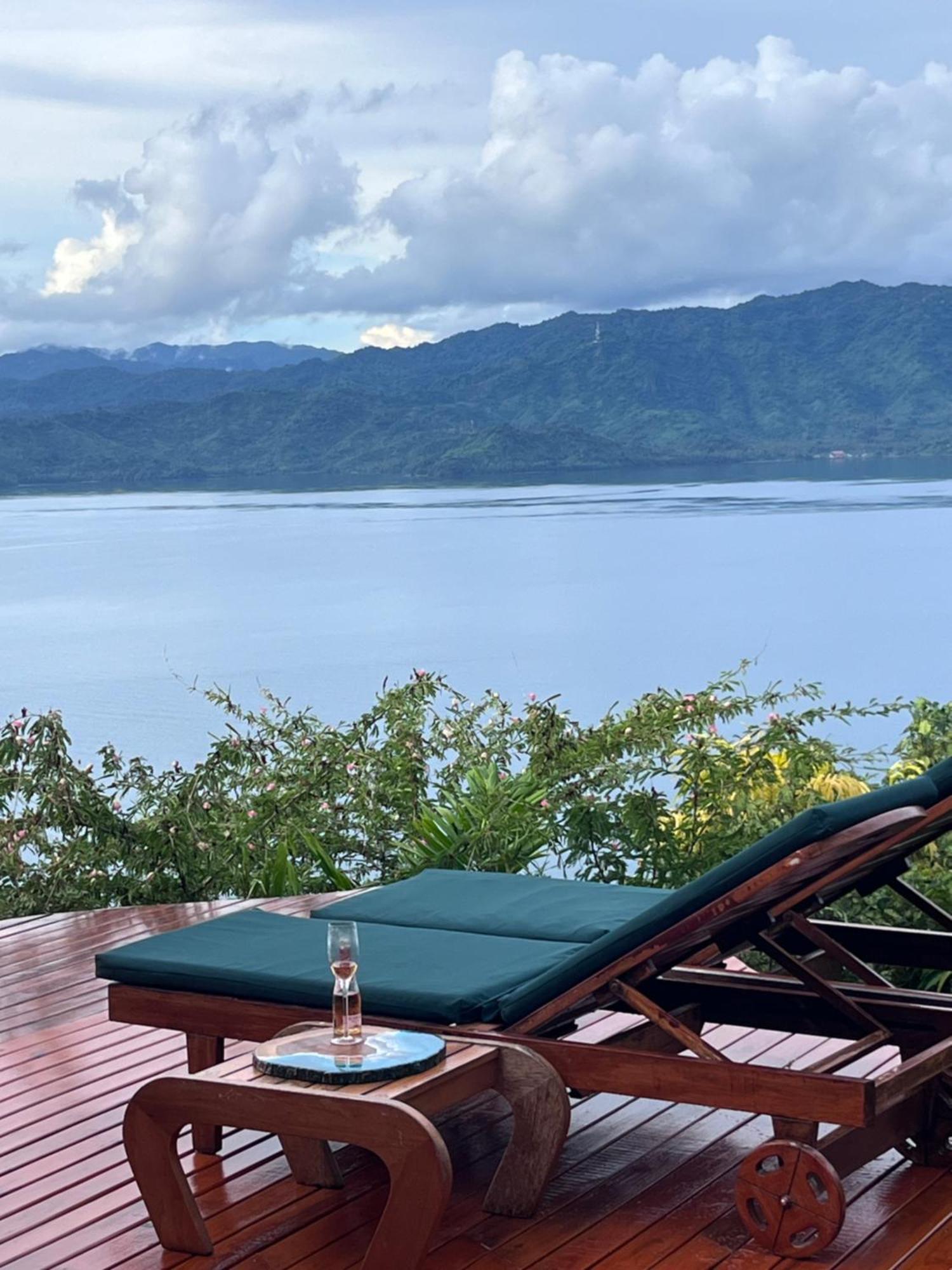 Naveria Heights Lodge Savusavu Kültér fotó